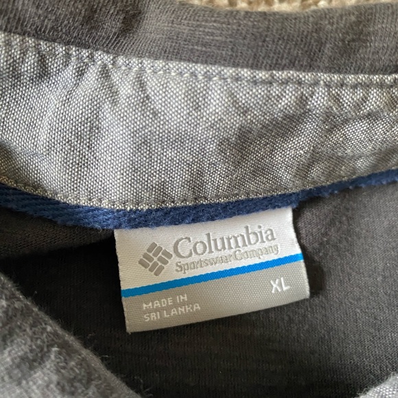 Columbia Grey Short Sleeve Button Up Size XL - Picture 4 of 6